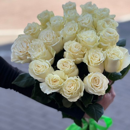 Букет из белых роз - купить с доставкой в по Рошалю